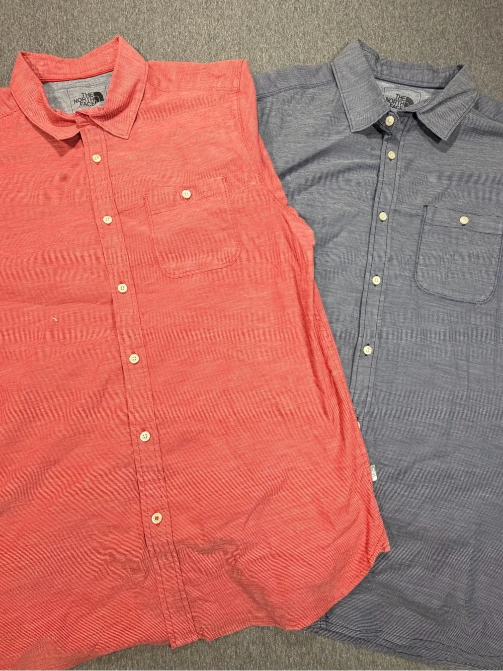 Lot of 2 - The North Face Men’s L Short Sleeve Button-Up Shirts Red & Blue